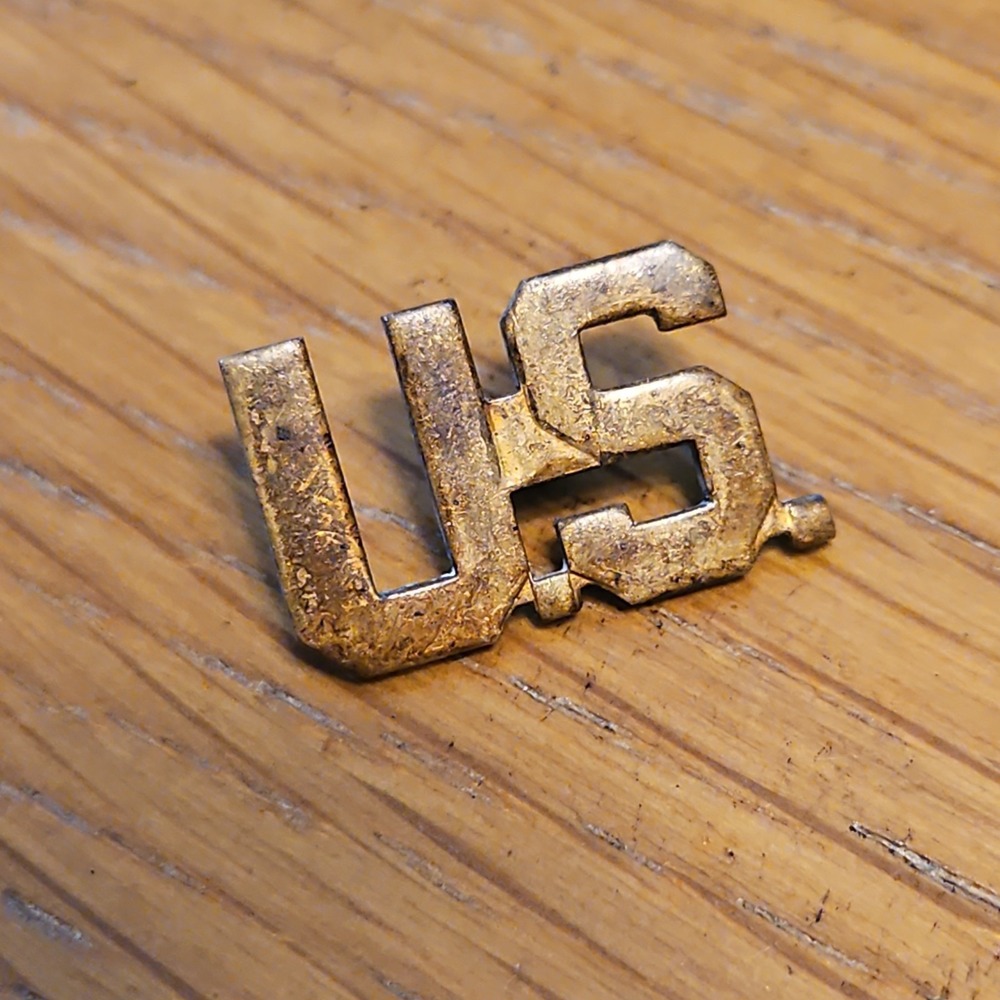 Original WWII US Army Officer US Collar Insignia AmCraft